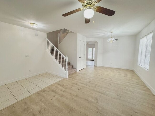 Building Photo - MOVE IN SPECIALS!! 15 DAYS RENT FREE!! Wonderful large, 4 br 2.5 ba family home in Johnson Ranch