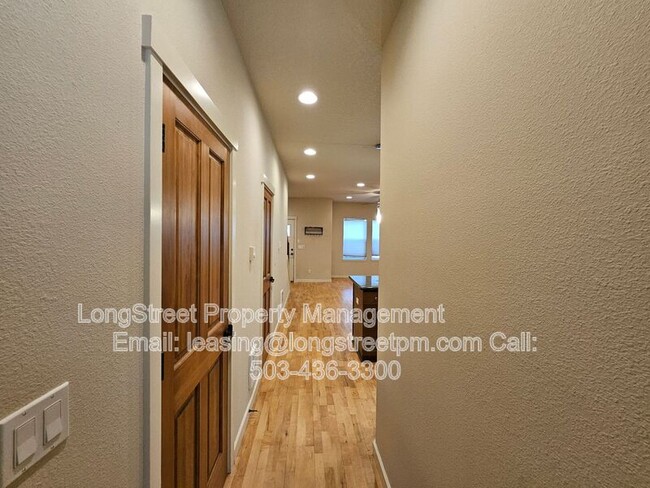 Building Photo - 4411 NE Killingsworth St