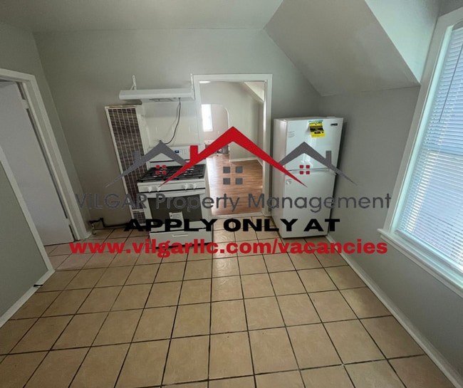 Building Photo - 4926 Olcott Ave