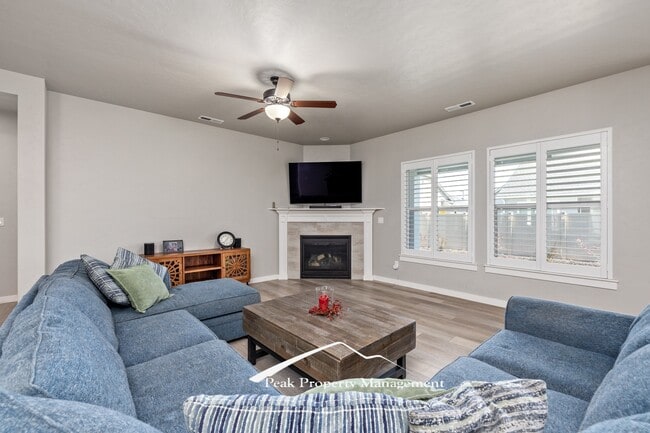 Building Photo - 18272 N Wild Goose Ave