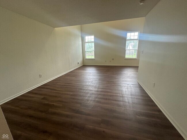 Building Photo - 8125 Maple Stream Ln