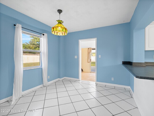 Building Photo - 130 Cinnamon Dr