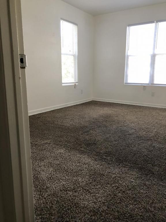 Building Photo - 304 Ardale Dr