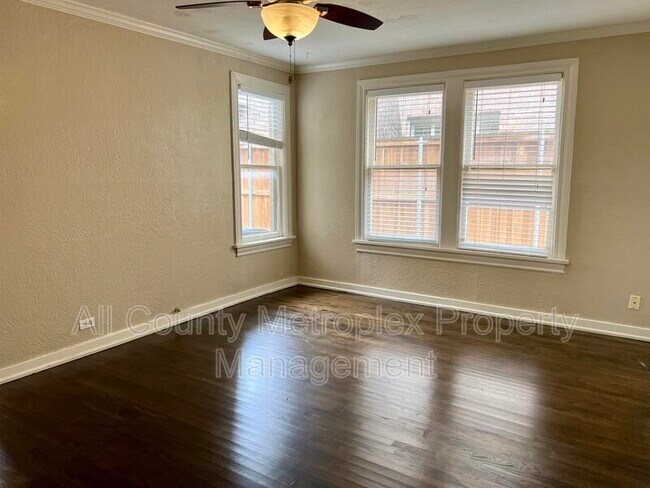 Building Photo - 6355 Velasco Ave