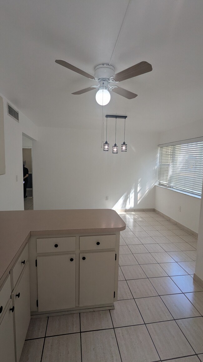 Building Photo - 235 Bird Rd