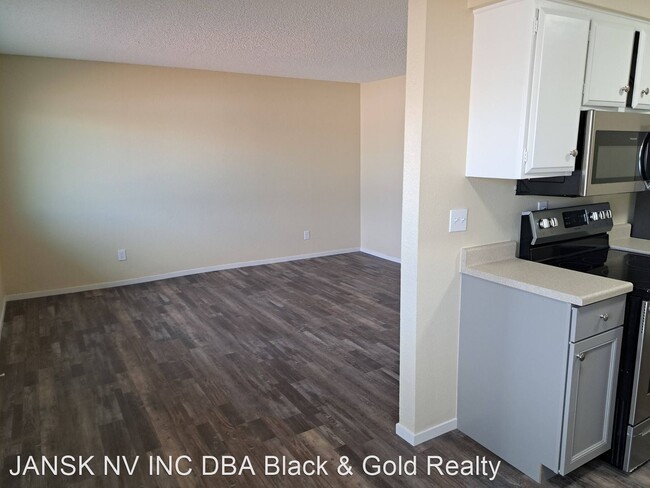 Building Photo - 2 br, 1 bath House - 2508 McCarran St #2