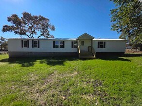 Building Photo - 714 Windy Rd