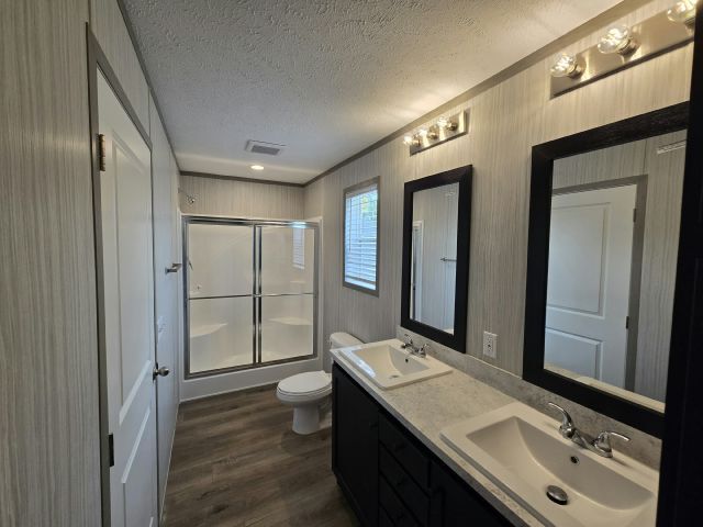 Building Photo - 371 Brutus Dr