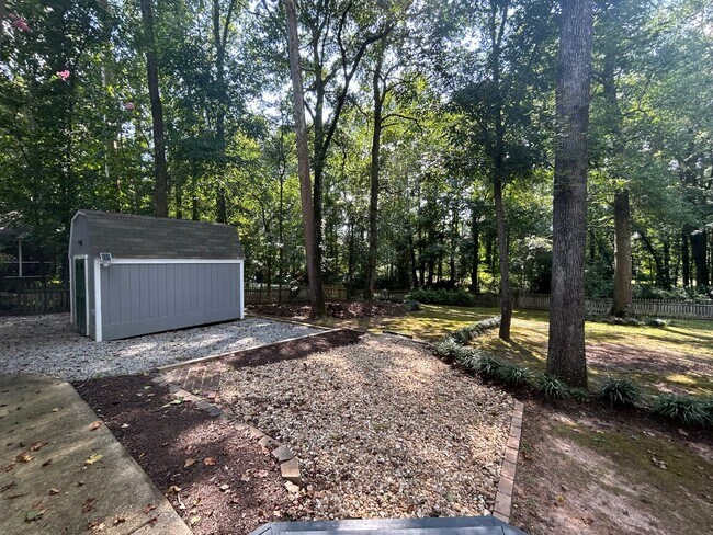 Building Photo - 102 Shawville Ln