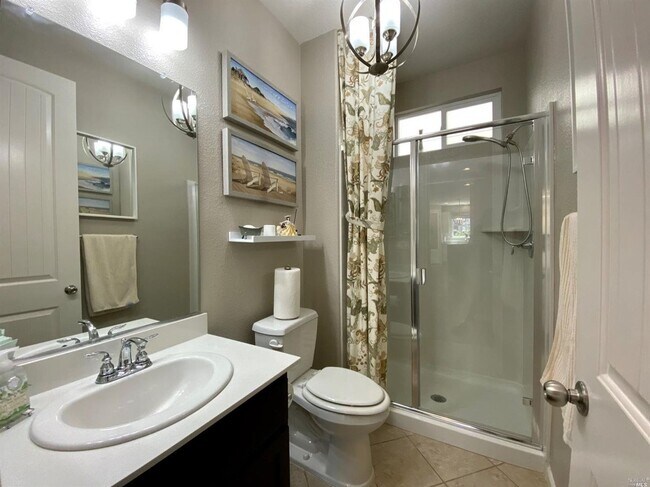 Building Photo - Living in Luxury in a Peaceful Setting