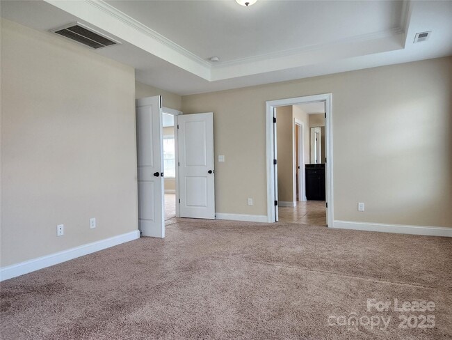 Building Photo - 1425 Skygrove Pl NW