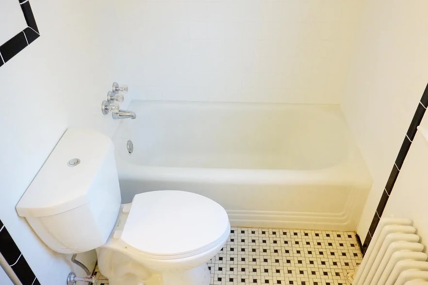 Building Photo - 910 Kennebec Ave