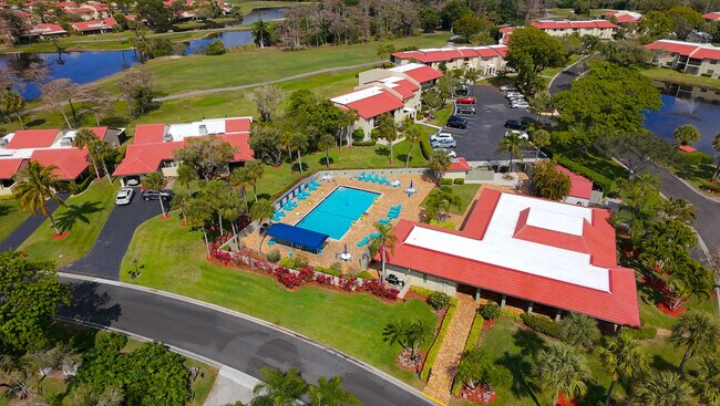 Building Photo - 8545 Casa Del Lago