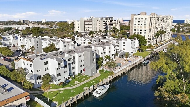 Building Photo - 2860 NE 14th Street Causeway