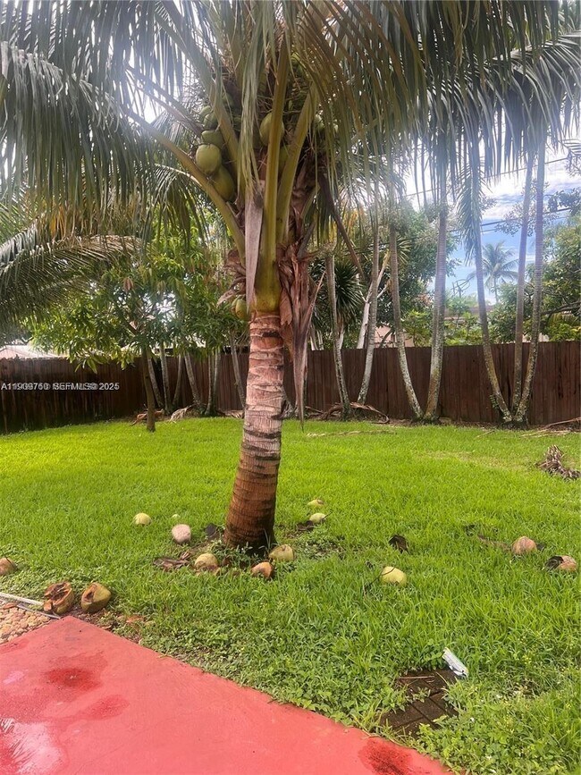 Building Photo - 7100 Park St