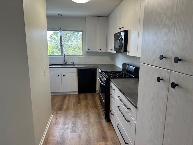 Building Photo - 4225 Fiesta Way