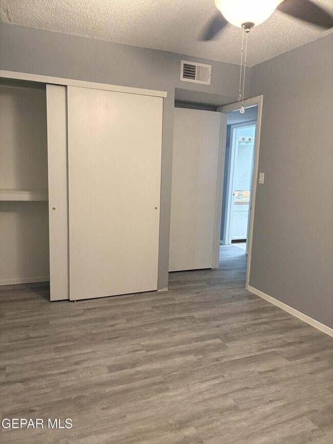 Building Photo - 2819 Anise Dr
