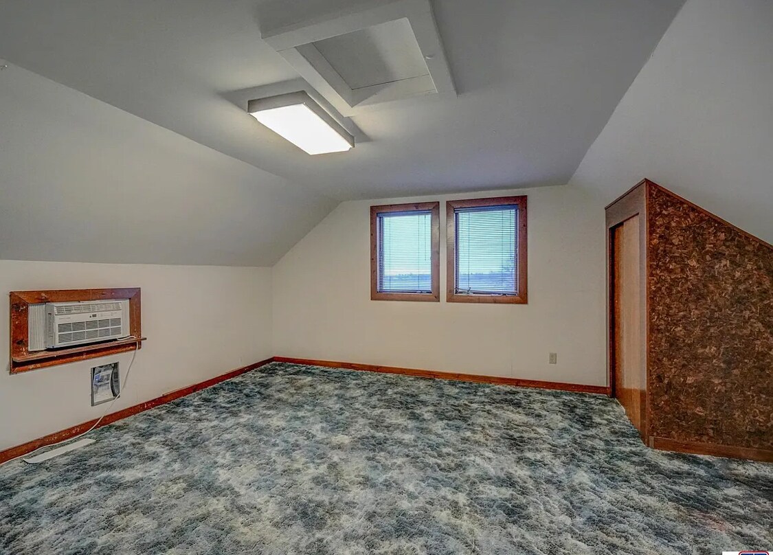 Building Photo - 21101 S 96th St