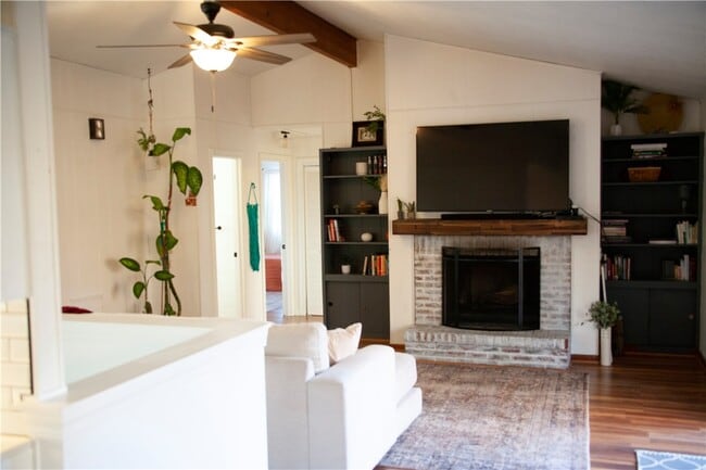 Building Photo - 34 Basore Dr