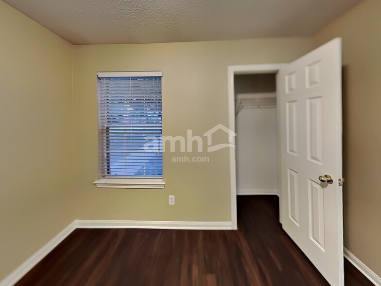 Building Photo - 17234 Valemist Ct