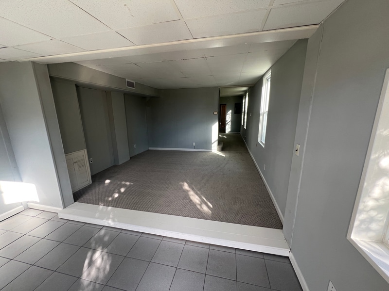 Building Photo - 2511 S Snyder Ave