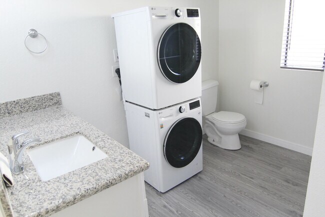 Building Photo - 4721 Kester Ave