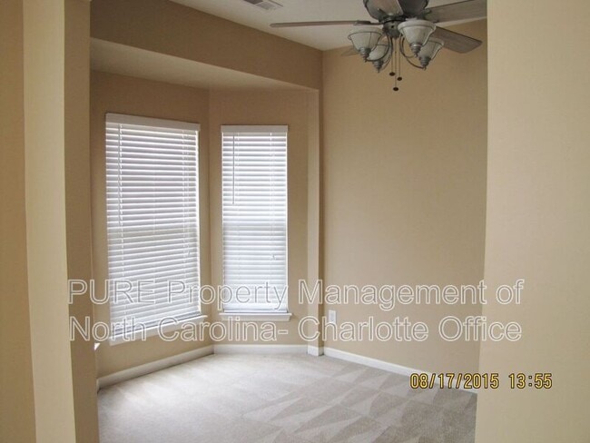 Building Photo - 18040 Delmas Dr