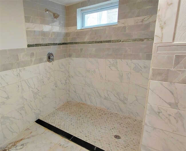 Building Photo - 961 Villa Gran Way