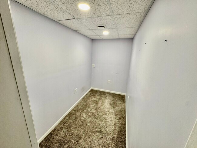 Building Photo - 384 Horizon Ln