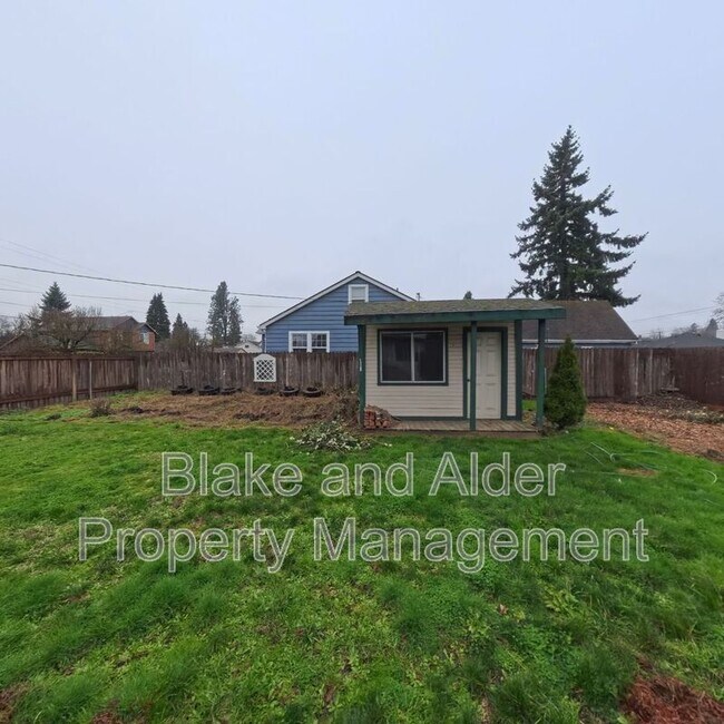 Building Photo - 720 Portland Ave