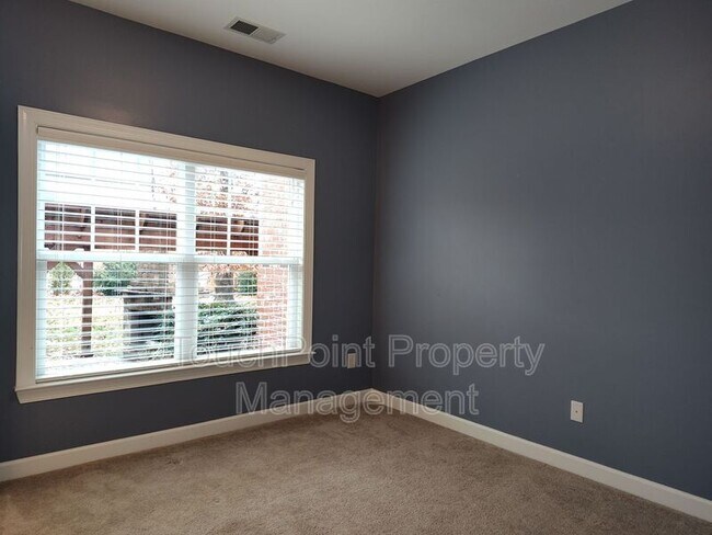 Building Photo - 4009 Oxford Mill Rd