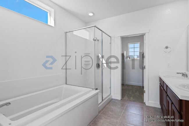 Building Photo - 5584 Howell Mountain Ln