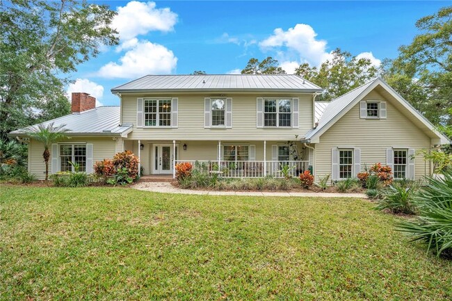 Building Photo - 8 Fernwood Trail