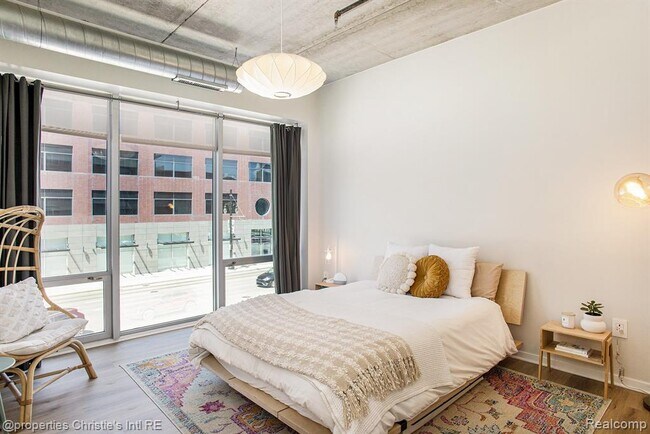 Building Photo - 3670 Woodward Ave