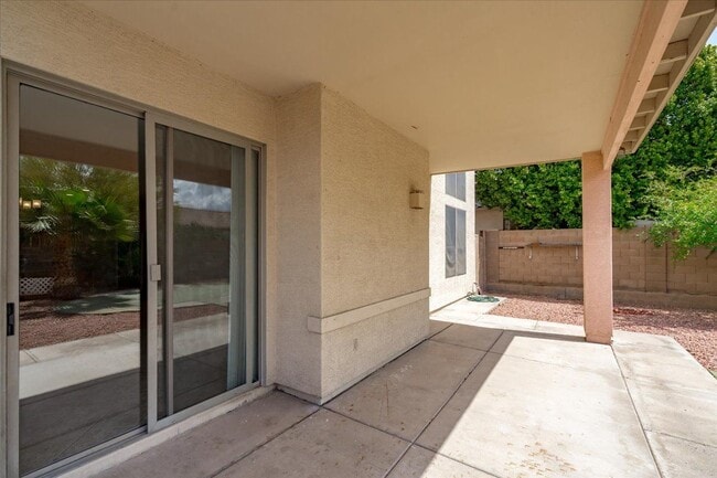 Building Photo - 6349 W Desert Hollow Dr