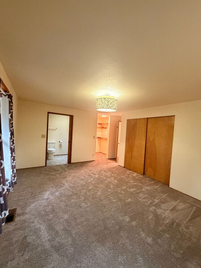 Building Photo - Utah8876