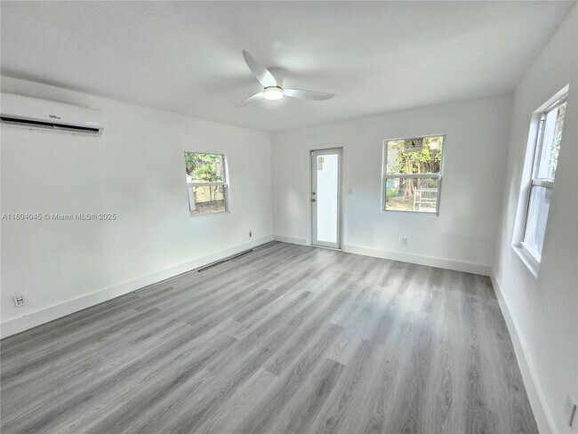 Building Photo - 1044 NW 64th St