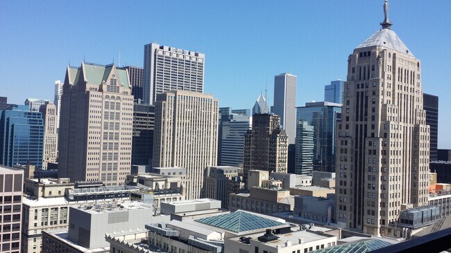 Building Photo - 235 W Van Buren St