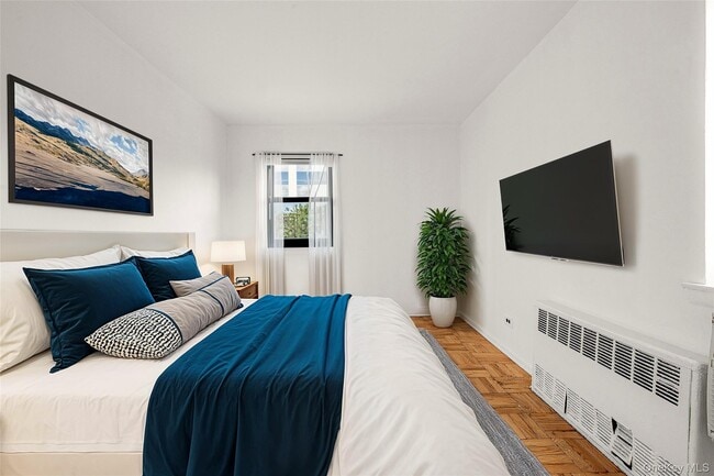 Building Photo - 94-30 60th Ave