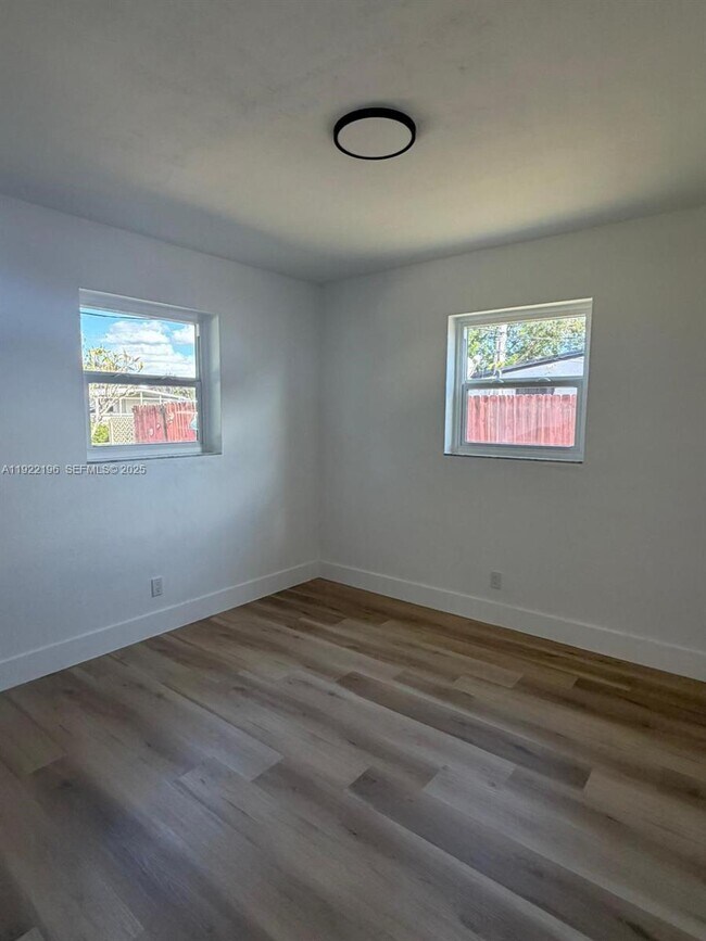 Building Photo - 6117 NW 27th St