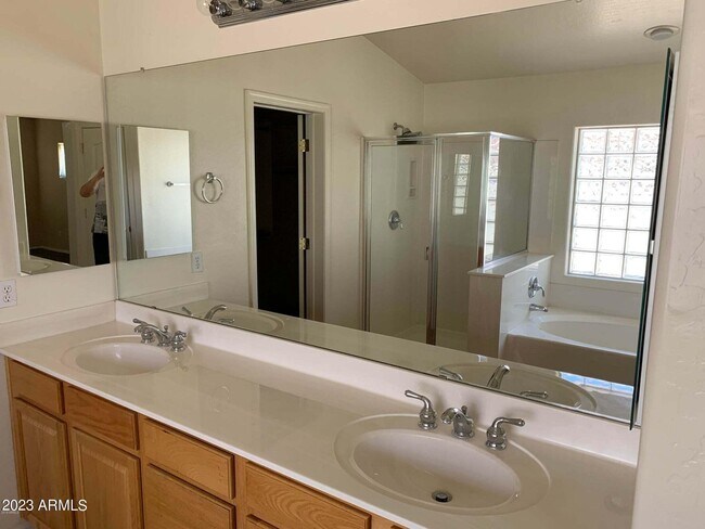 Building Photo - 3440 E Morelos Ct