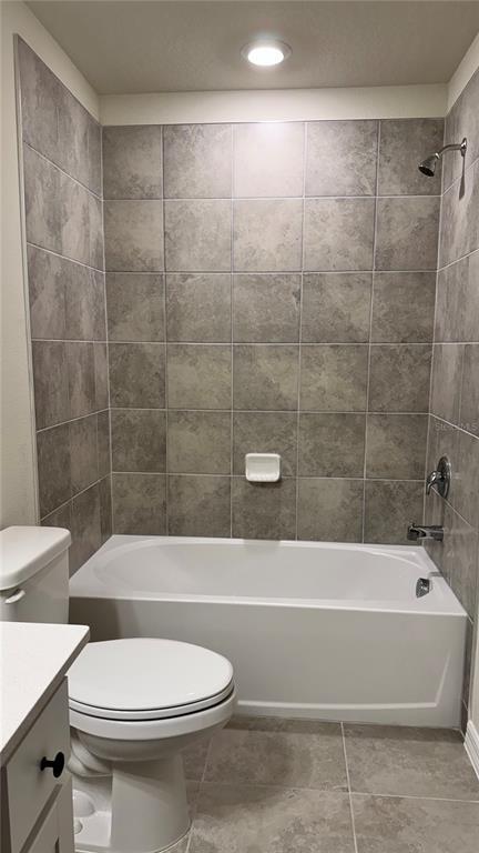 Building Photo - 3167 Emerald Acrs Ln