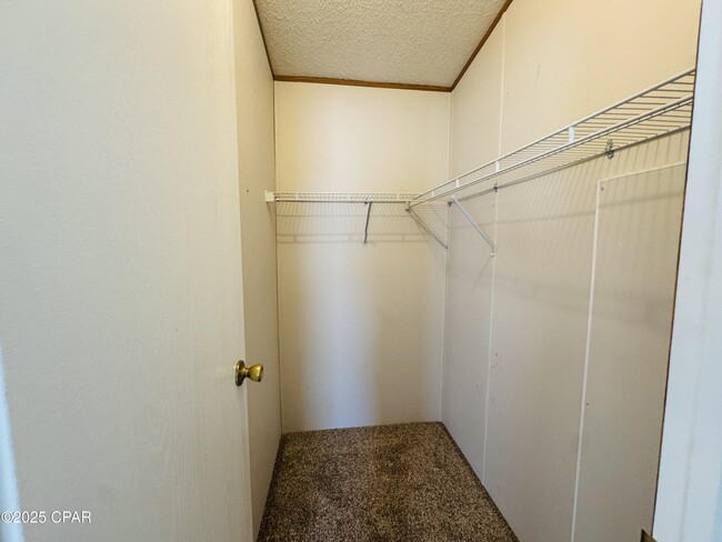 Building Photo - 1518 Nassau St