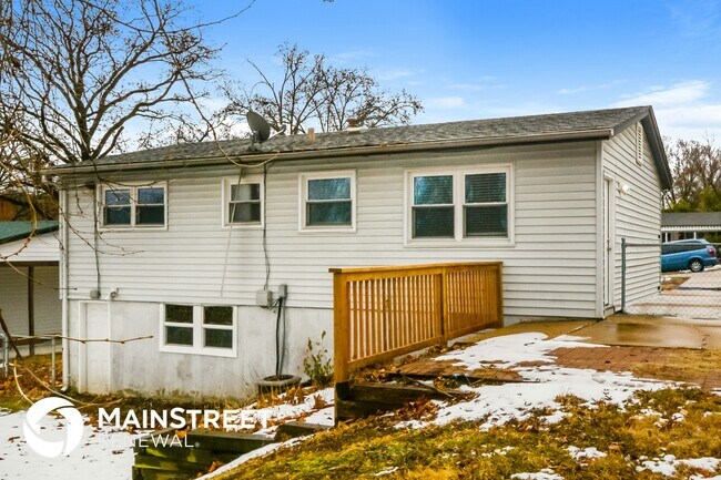 Building Photo - 5119 Ville Donna Ln
