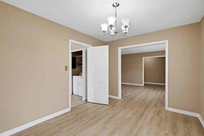Building Photo - 1202 Patetown Rd