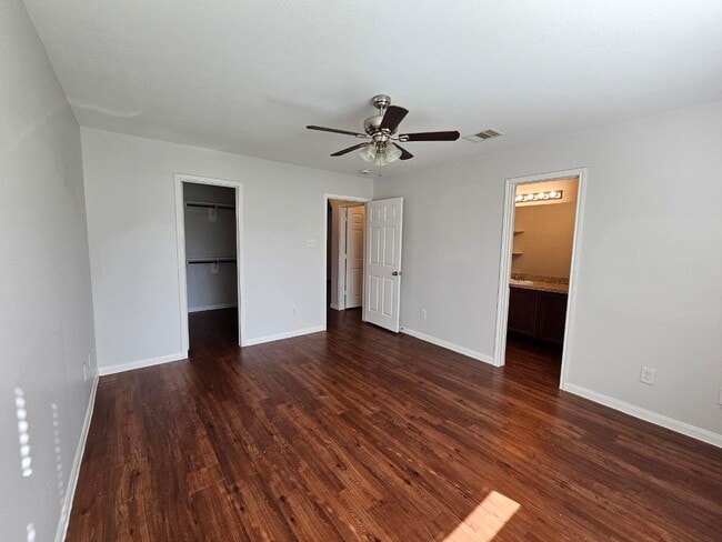 Building Photo - 6014 Brenwood Trails Ln