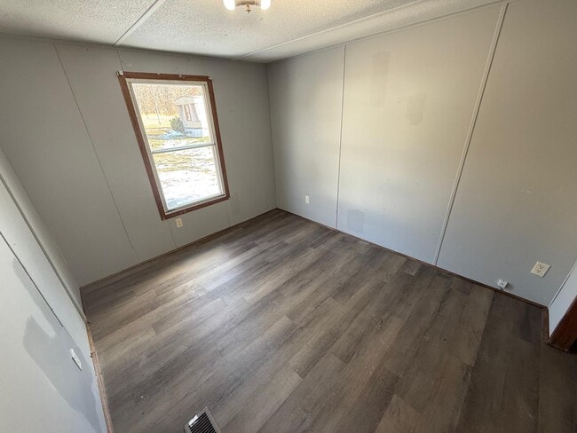 Building Photo - 773 Barren Hollow Rd