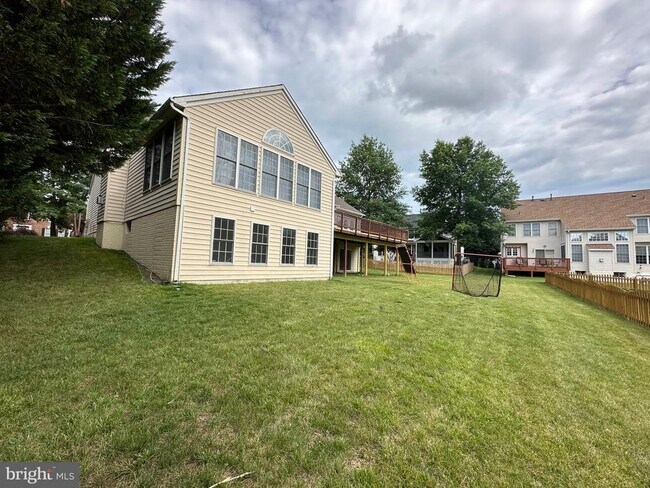 Building Photo - 25869 Flintonbridge Dr