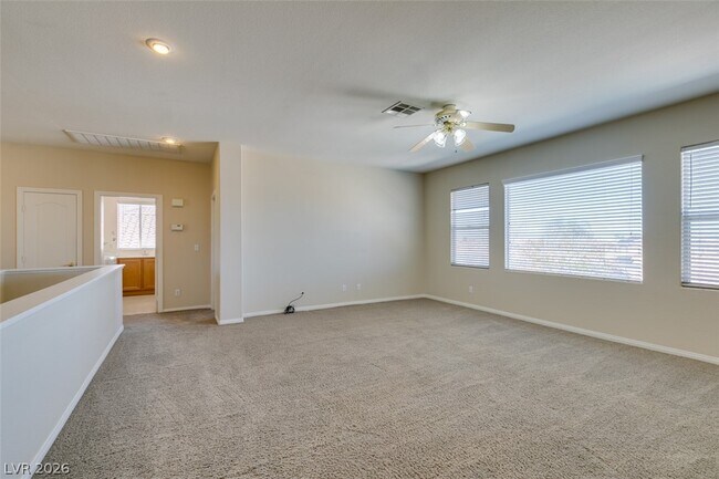 Building Photo - 2722 Woodflower Ave