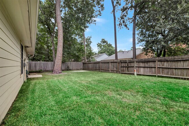 Building Photo - 6 Green Slope Pl